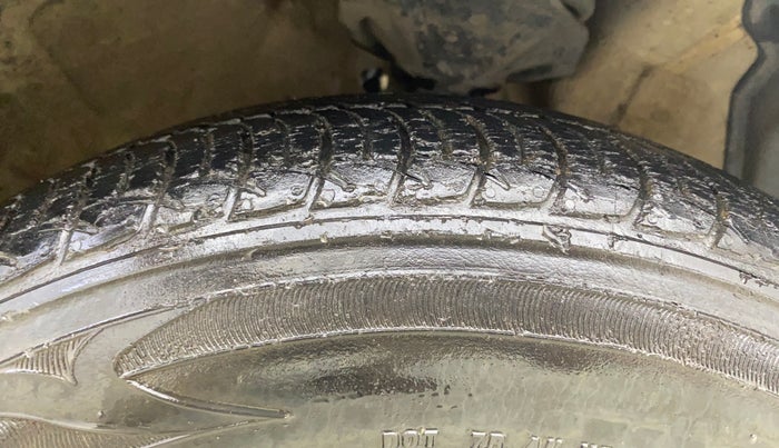 2014 Maruti Celerio VXI AMT, Petrol, Automatic, 25,324 km, Right Front Tyre Tread