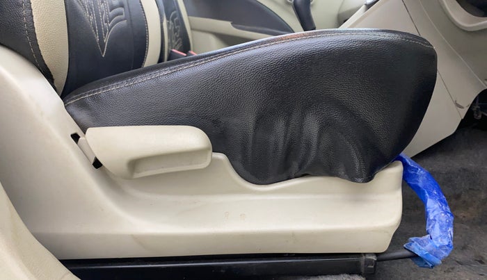 2014 Maruti Celerio VXI AMT, Petrol, Automatic, 25,324 km, Driver Side Adjustment Panel