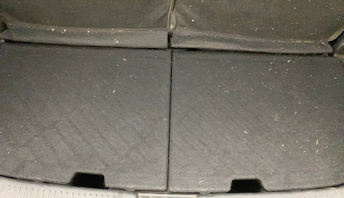 2021 Maruti XL6 ZETA AT, Petrol, Automatic, 60,390 km, Boot Inside