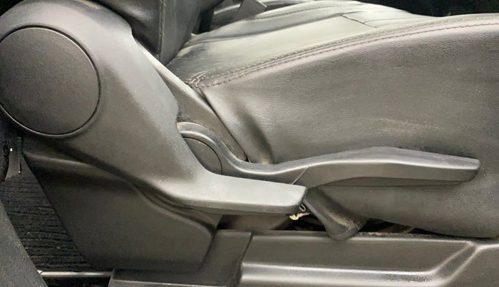 2021 Maruti XL6 ZETA AT, Petrol, Automatic, 60,390 km, Driver Side Adjustment Panel