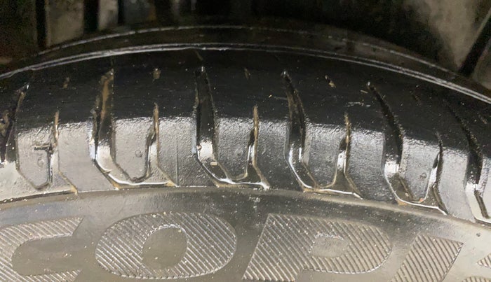 2021 Maruti XL6 ZETA AT, Petrol, Automatic, 60,390 km, Right Rear Tyre Tread