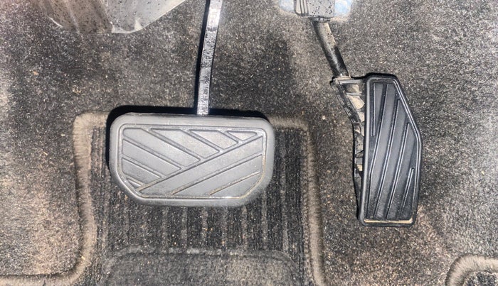 2021 Maruti XL6 ZETA AT, Petrol, Automatic, 60,390 km, Pedals