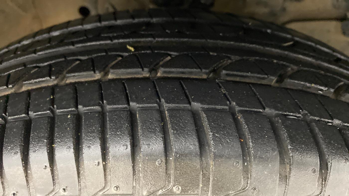 2015 Honda City V MT PETROL, Petrol, Manual, 29,125 km, Right Front Tyre Tread
