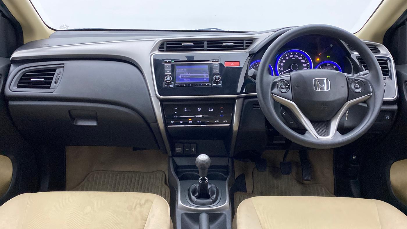 2015 Honda City V MT PETROL, Petrol, Manual, 29,125 km, Dashboard