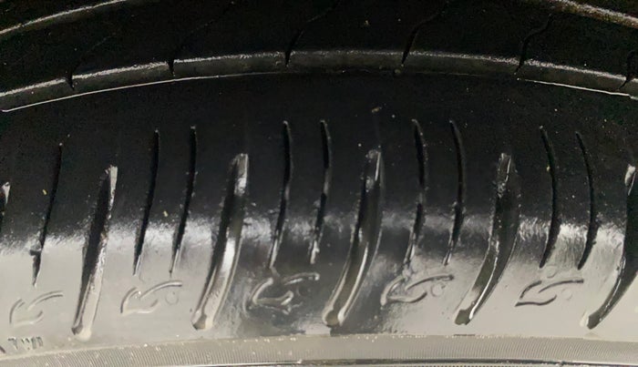 2020 Hyundai VENUE SX 1.0 TURBO, Petrol, Manual, 16,817 km, Left Front Tyre Tread