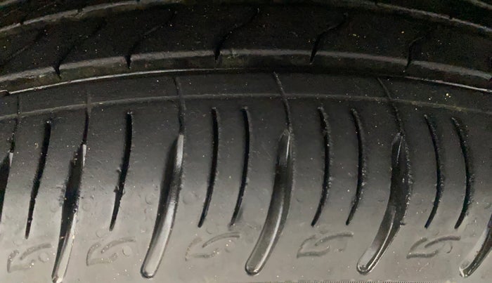 2020 Hyundai VENUE SX 1.0 TURBO, Petrol, Manual, 16,817 km, Right Front Tyre Tread