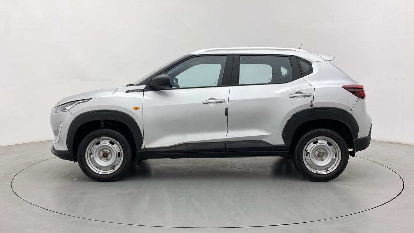 2022 Nissan MAGNITE XE 1.0 MT, Petrol, Manual, 26,977 km, Left Side