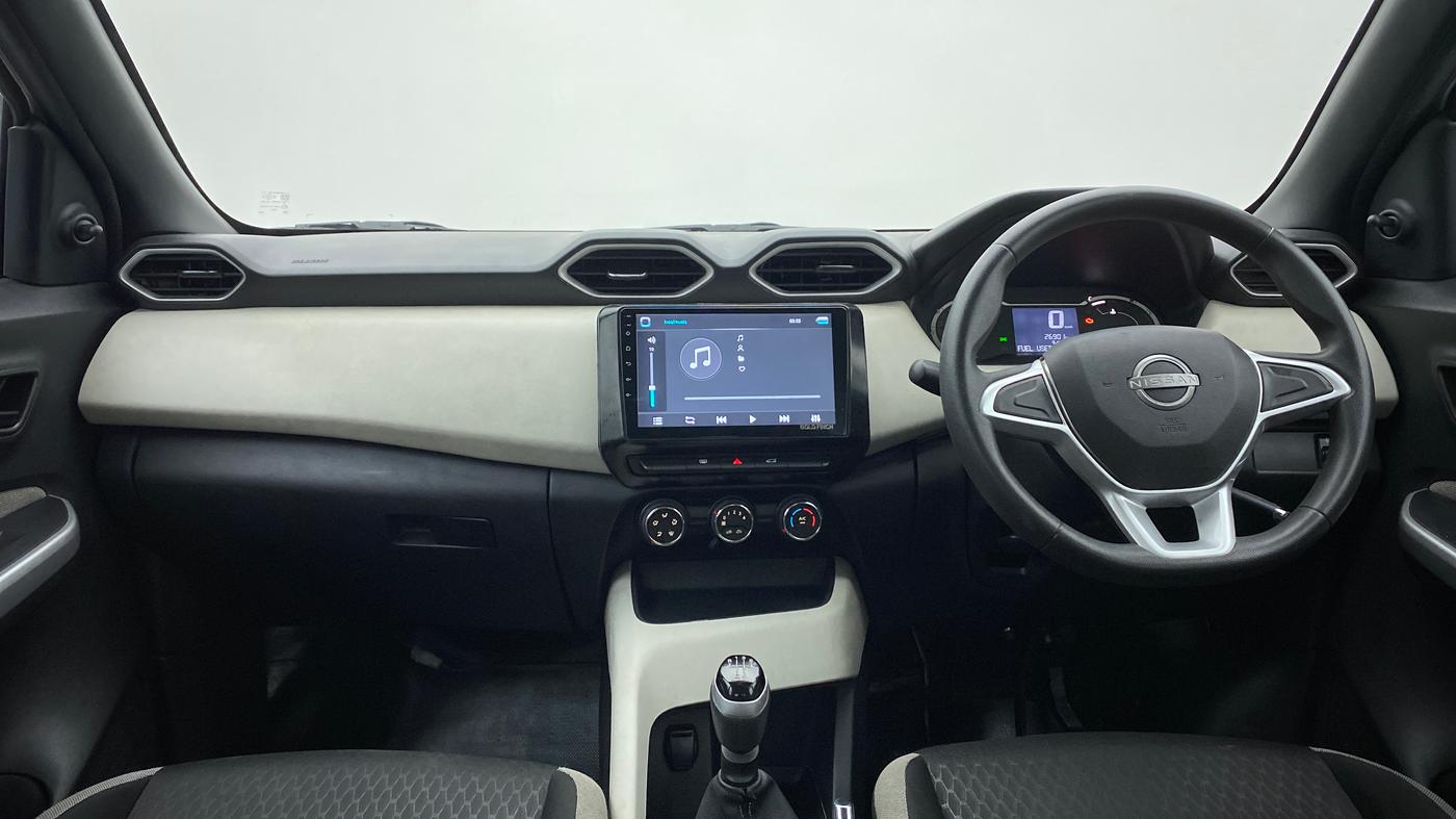 2022 Nissan MAGNITE XE 1.0 MT, Petrol, Manual, 26,977 km, Dashboard