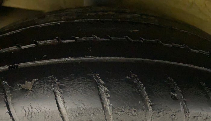 2015 Maruti Celerio VXI AMT, Petrol, Automatic, 70,811 km, Right Rear Tyre Tread