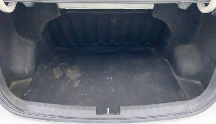 2014 Hyundai Xcent S 1.2 OPT, Petrol, Manual, 64,118 km, Boot Inside