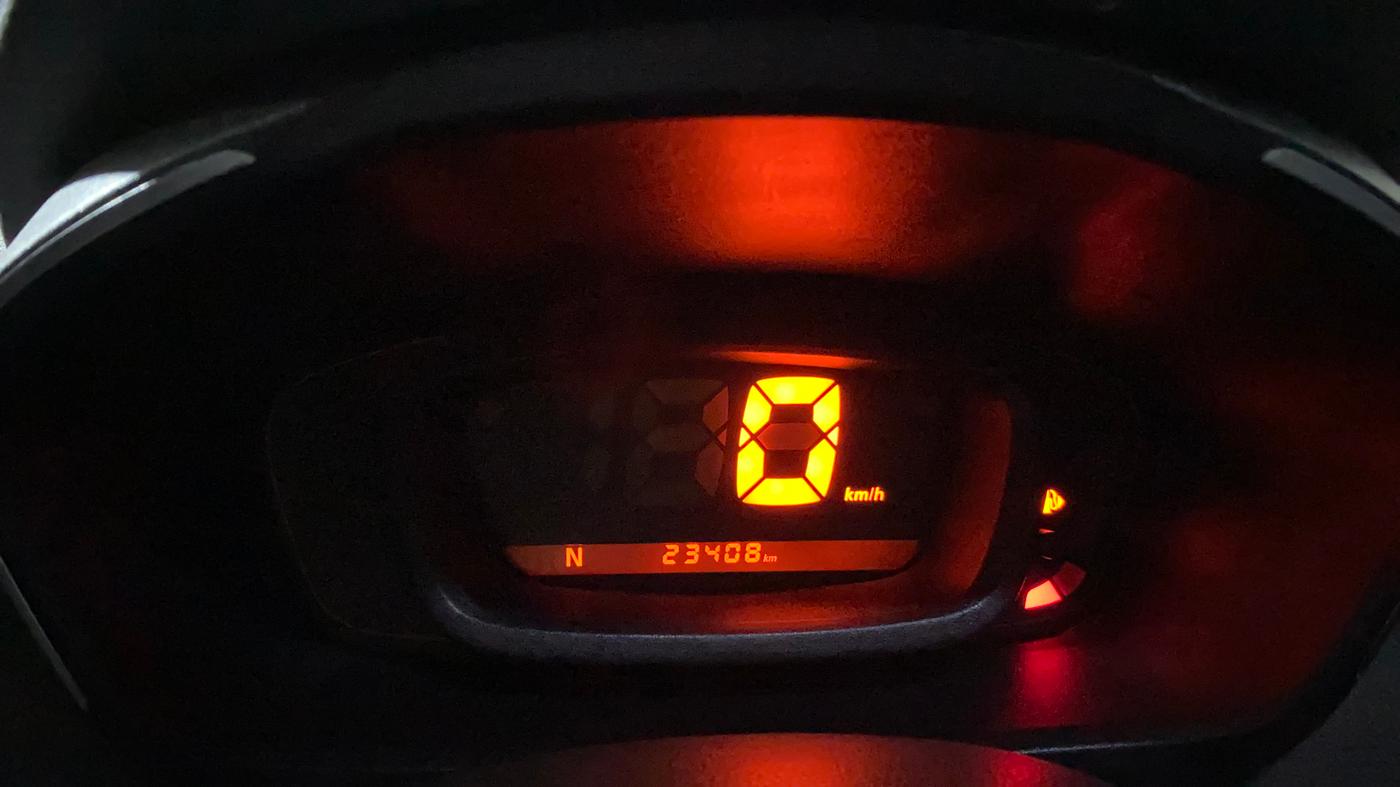 2016 Renault Kwid RXT 1.0 AMT, Petrol, Automatic, 23,438 km, Odometer Image