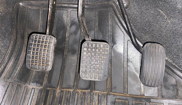 2016 Tata Tiago XZ PETROL, Petrol, Manual, 46,563 km, Pedals