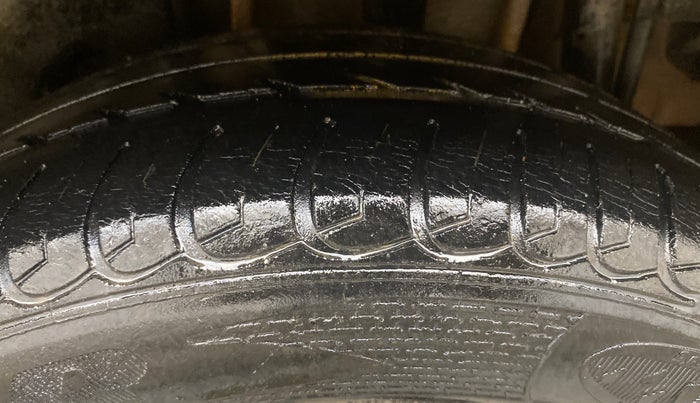 2016 Tata Tiago XZ PETROL, Petrol, Manual, 46,563 km, Left Rear Tyre Tread