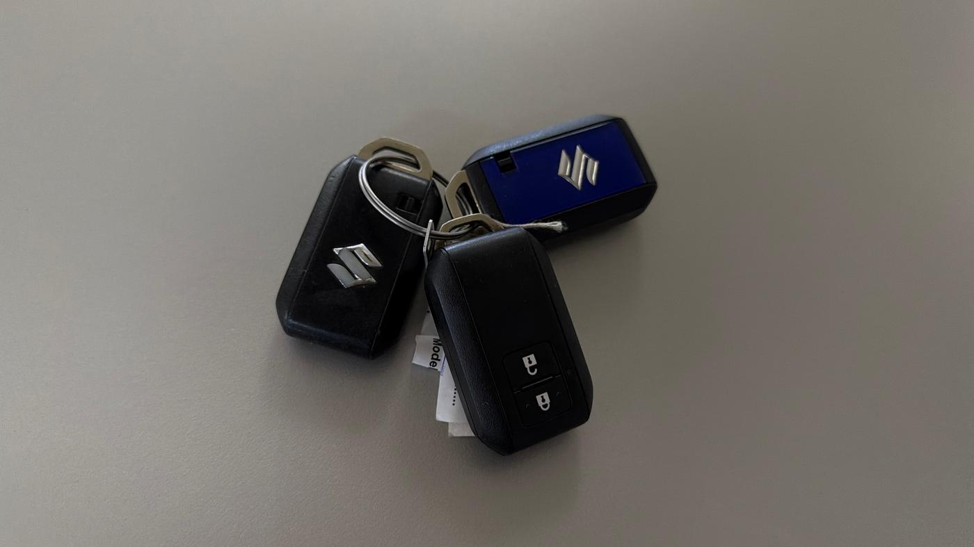 2018 Maruti Dzire ZXI PLUS AMT, Petrol, Automatic, 53,873 km, Key Close Up