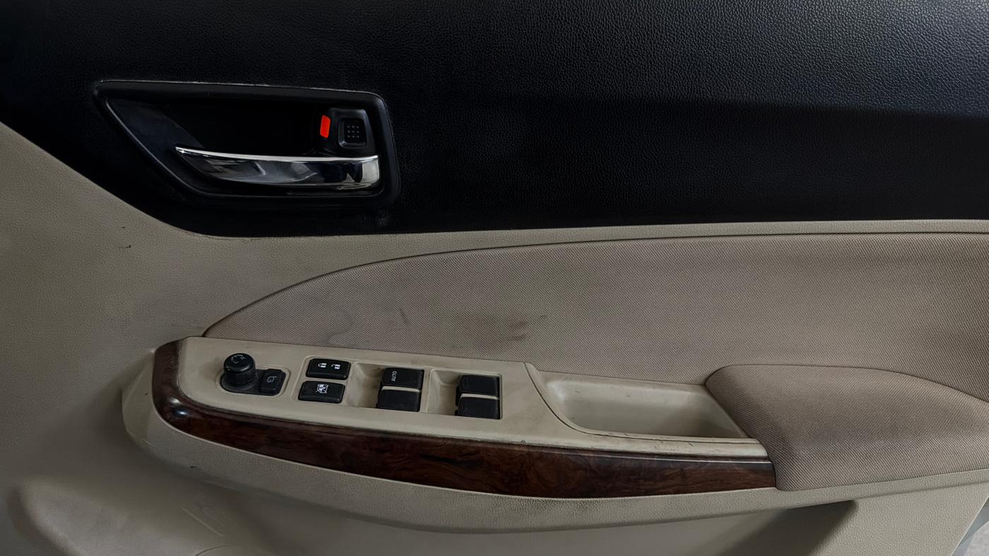 2018 Maruti Dzire ZXI PLUS AMT, Petrol, Automatic, 53,873 km, Driver Side Door Panels Control