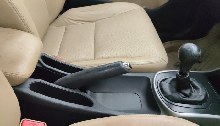 2016 Honda City 1.5L I-VTEC VX, Petrol, Manual, 66,621 km, Gear Lever
