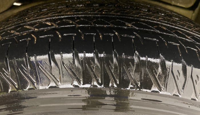 2023 Maruti JIMNY ALPHA ALL GRIP PRO AT, Petrol, Automatic, 16,427 km, Right Front Tyre Tread