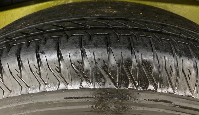 2023 Maruti JIMNY ALPHA ALL GRIP PRO AT, Petrol, Automatic, 16,427 km, Left Rear Tyre Tread