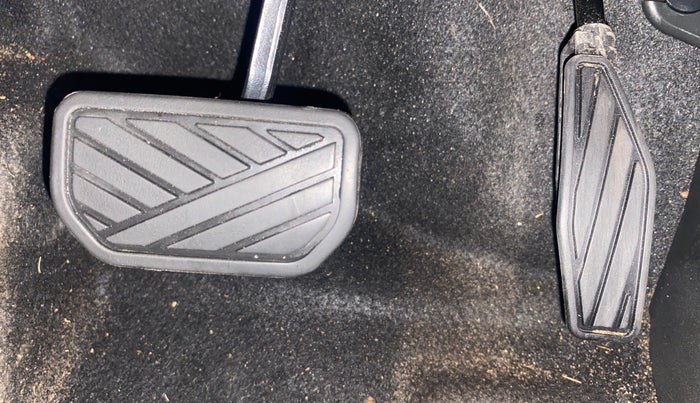 2023 Maruti JIMNY ALPHA ALL GRIP PRO AT, Petrol, Automatic, 16,427 km, Pedals