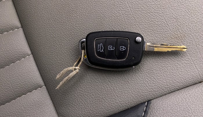 2020 Hyundai GRAND I10 NIOS SPORTZ AMT 1.2 KAPPA VTVT, Petrol, Automatic, 76,813 km, Key Close Up