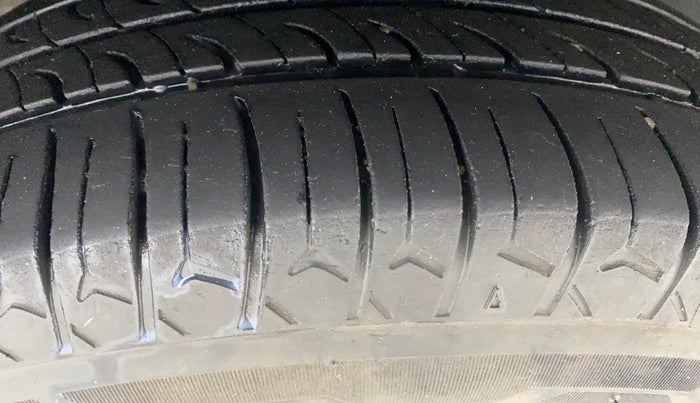 2020 Hyundai GRAND I10 NIOS SPORTZ AMT 1.2 KAPPA VTVT, Petrol, Automatic, 76,813 km, Right Rear Tyre Tread