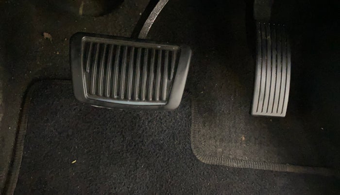 2020 Hyundai GRAND I10 NIOS SPORTZ AMT 1.2 KAPPA VTVT, Petrol, Automatic, 76,813 km, Pedals