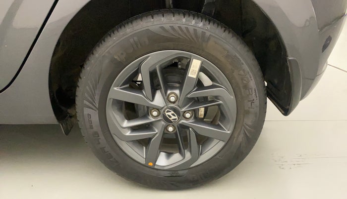 2022 Hyundai GRAND I10 NIOS SPORTZ 1.2 KAPPA VTVT CNG, CNG, Manual, 25,695 km, Left Rear Wheel
