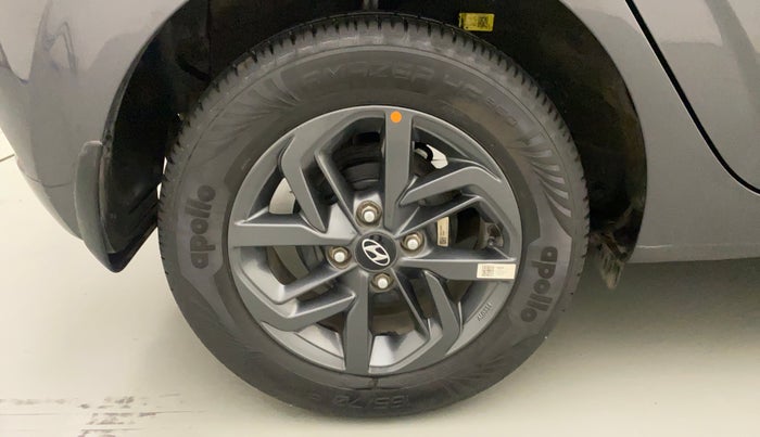 2022 Hyundai GRAND I10 NIOS SPORTZ 1.2 KAPPA VTVT CNG, CNG, Manual, 25,695 km, Right Rear Wheel