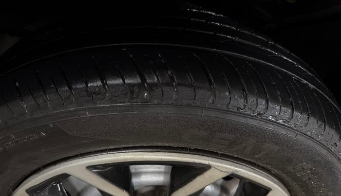2022 Nissan MAGNITE XE, Petrol, Manual, 22,006 km, Right Rear Tyre Tread