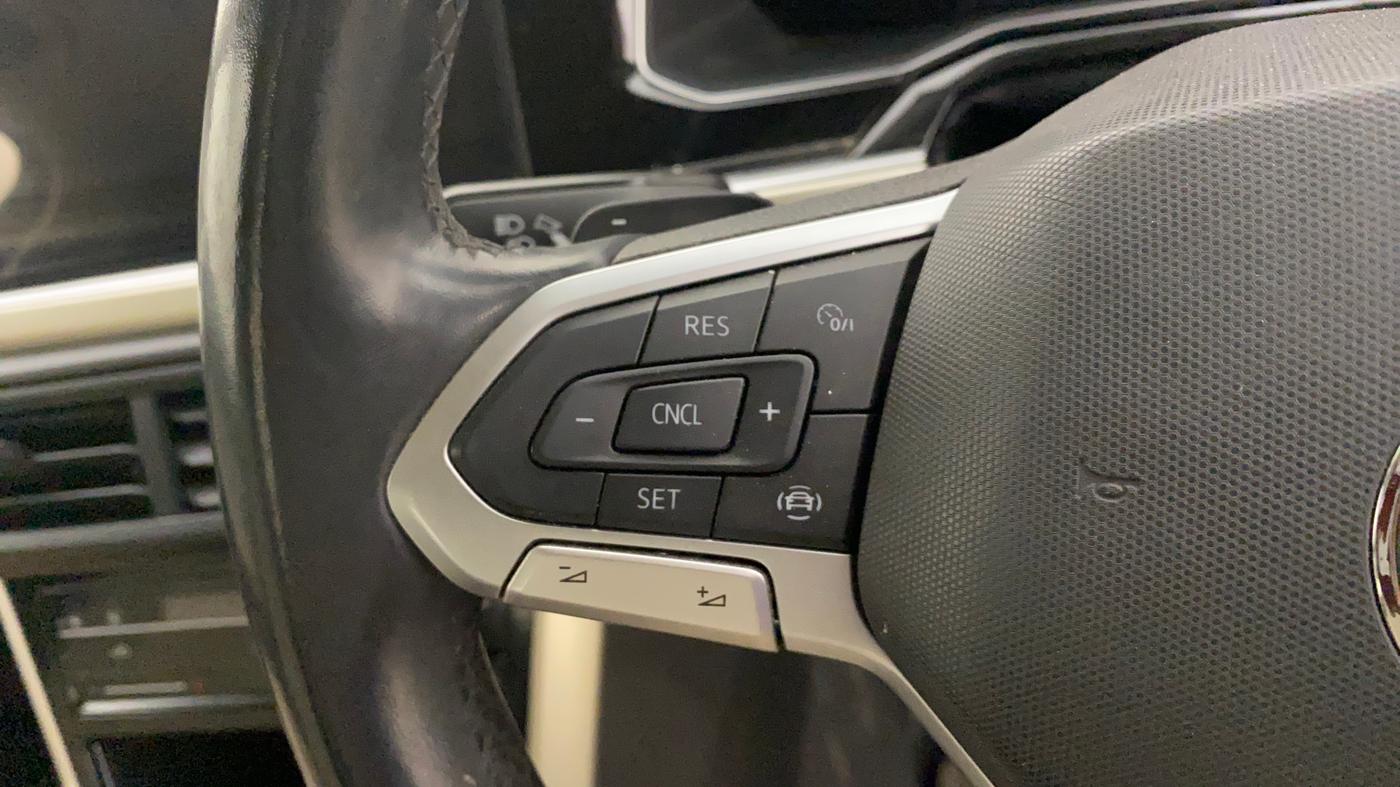 2022 Volkswagen VIRTUS TOPLINE TSI 1.0 AT, Petrol, Automatic, 36,467 km, Adaptive Cruise Control