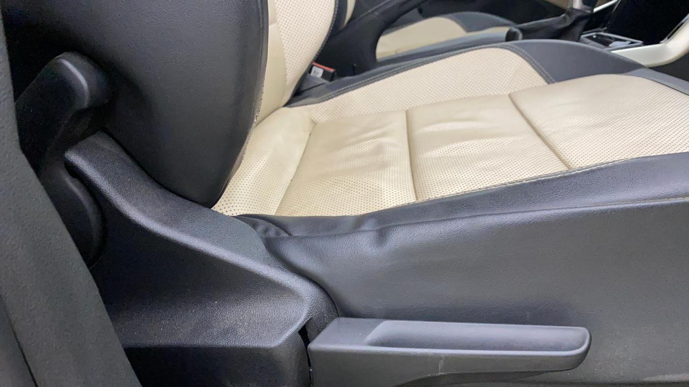2022 Volkswagen VIRTUS TOPLINE TSI 1.0 AT, Petrol, Automatic, 36,467 km, Driver Side Adjustment Panel