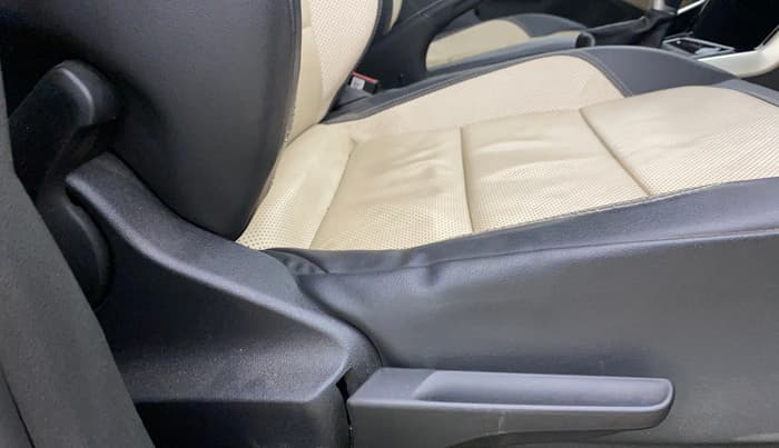 2022 Volkswagen VIRTUS TOPLINE TSI 1.0 AT, Petrol, Automatic, 36,780 km, Driver Side Adjustment Panel