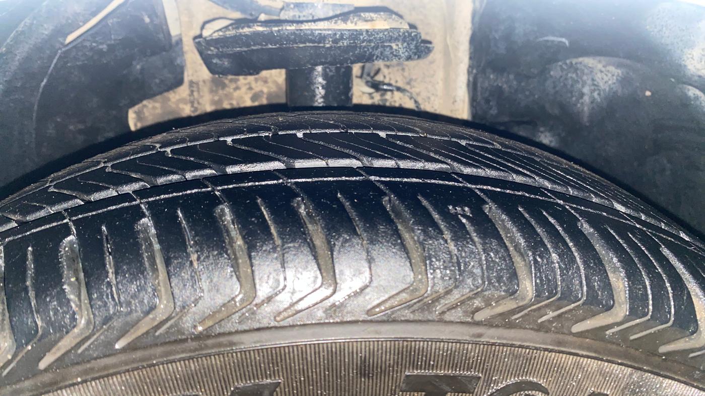 2018 Tata Tiago XT PETROL, Petrol, Manual, 75,925 km, Right Front Tyre Tread