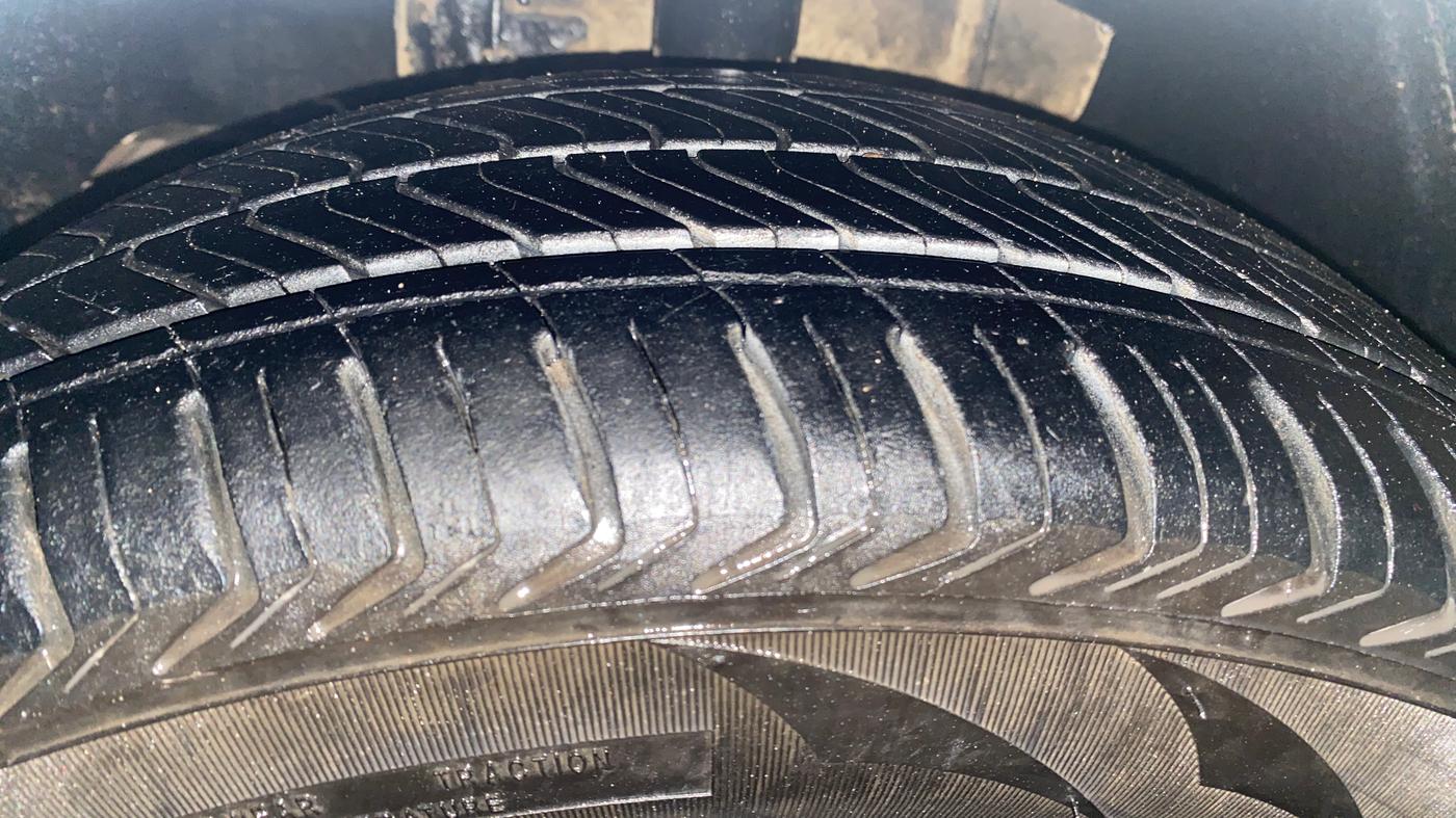 2018 Tata Tiago XT PETROL, Petrol, Manual, 75,925 km, Left Front Tyre Tread