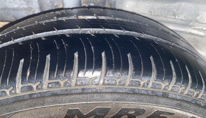 2018 Tata Tiago XT PETROL, Petrol, Manual, 72,901 km, Right Rear Tyre Tread