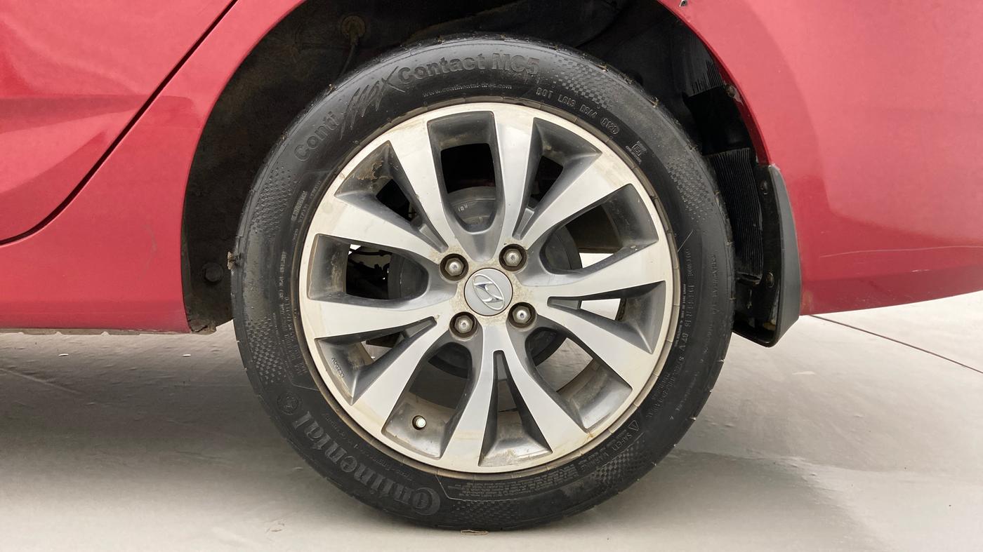 2017 Hyundai Verna 1.6 VTVT SX, CNG, Manual, 86,015 km, Left Rear Wheel