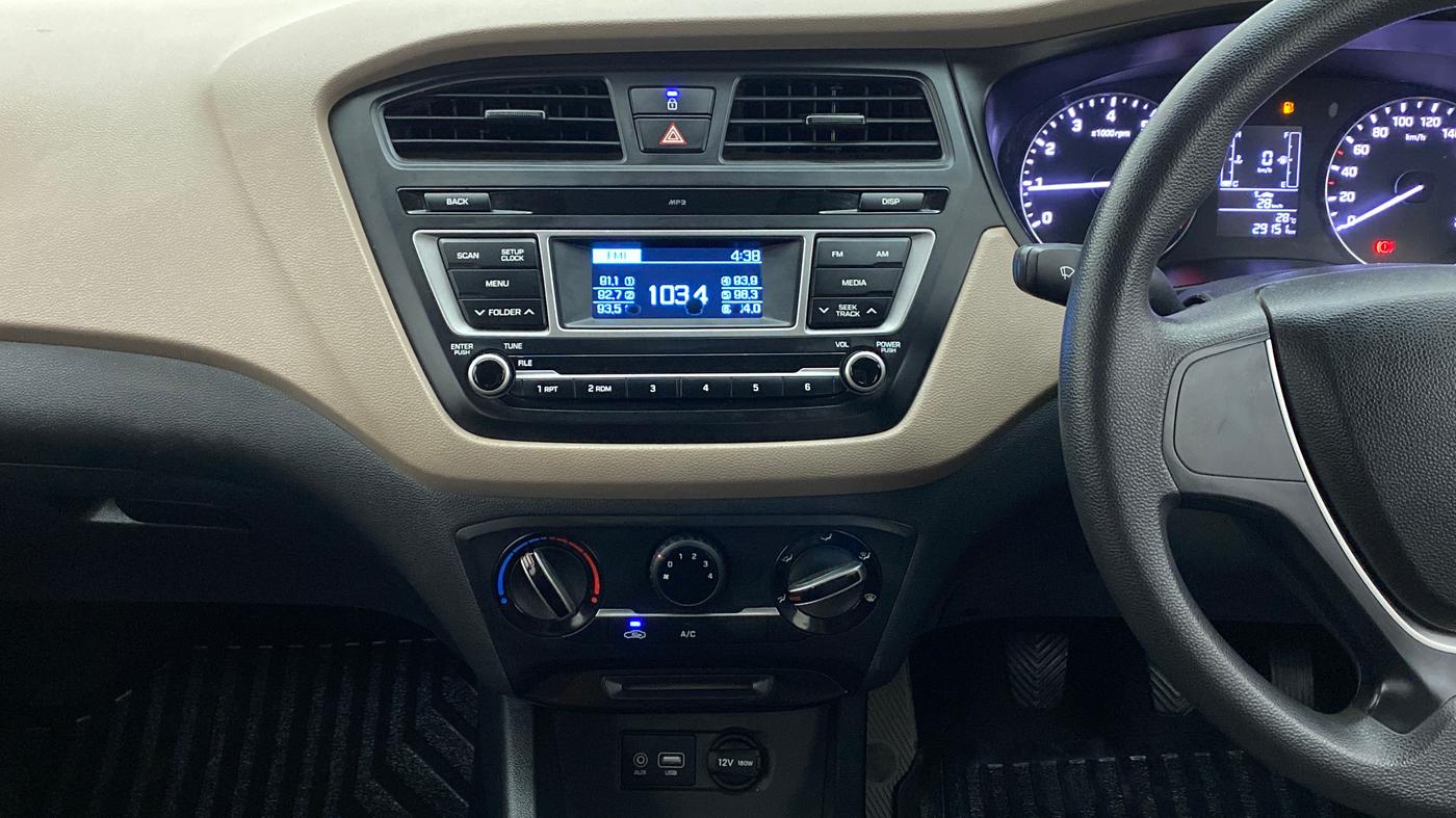 2017 Hyundai Elite i20 MAGNA 1.2, Petrol, Manual, 29,151 km, Air Conditioner