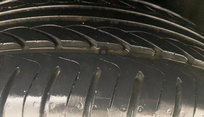 2014 Ford Ecosport TITANIUM 1.5L DIESEL, Diesel, Manual, 98,993 km, Left Rear Tyre Tread