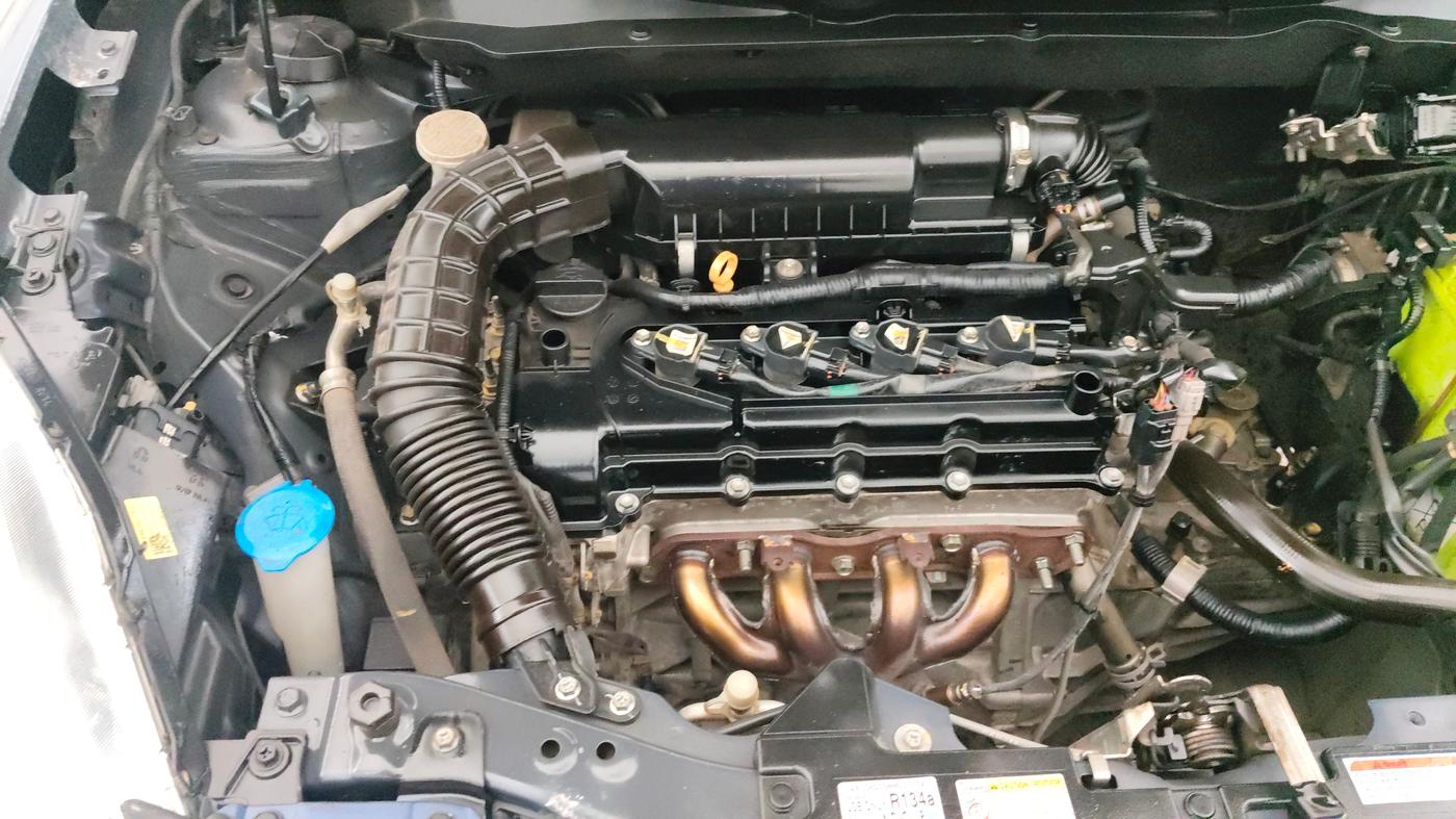 2017 Maruti Dzire VXI, Petrol, Manual, 62,502 km, Engine View - Right