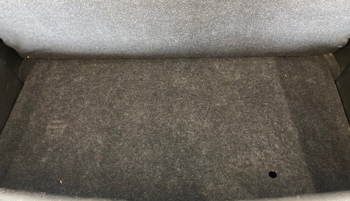 2013 Maruti Swift ZDI, Diesel, Manual, 1,02,438 km, Boot Inside