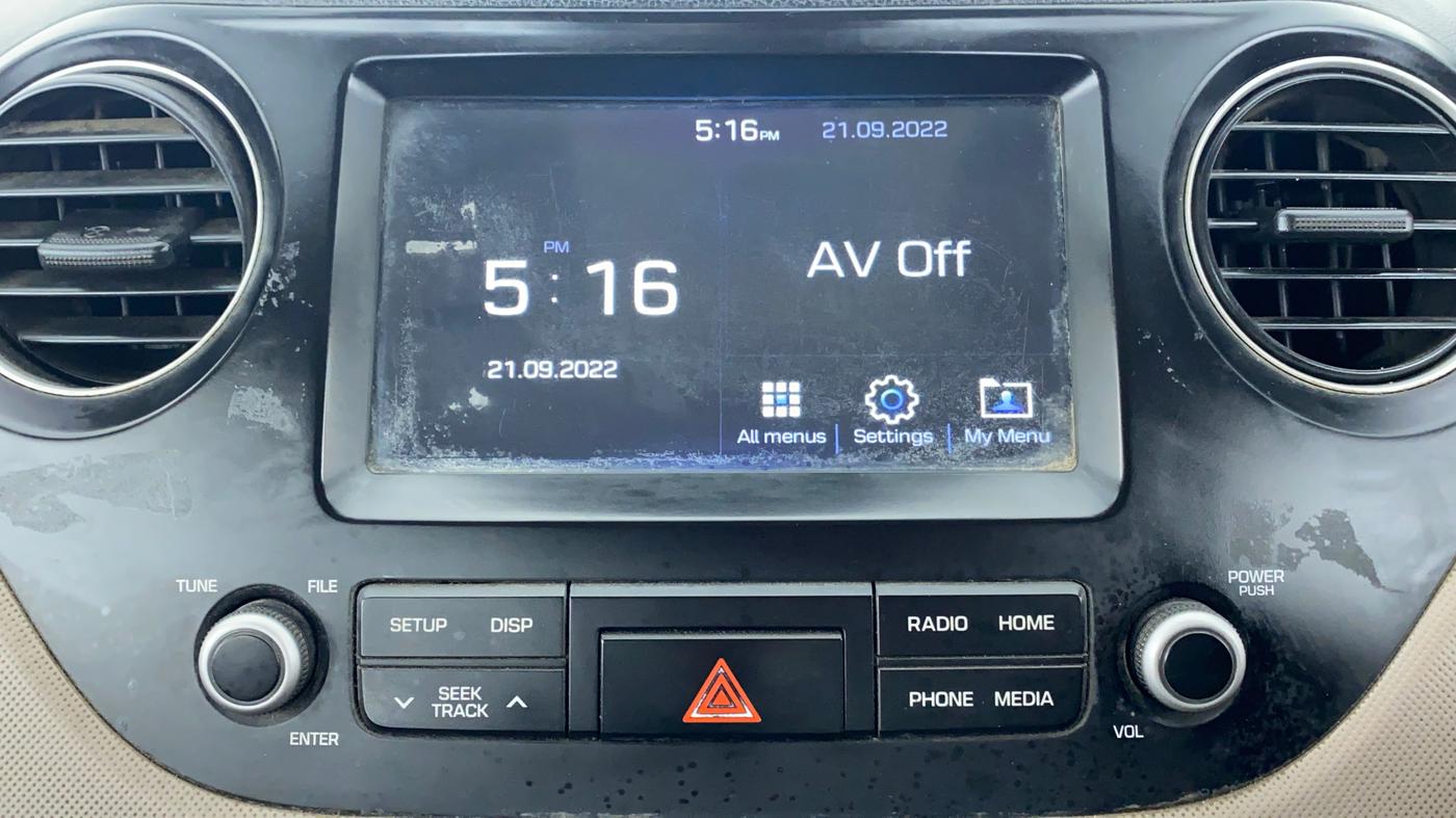 2017 Hyundai Grand i10 1.2 KAPPA SPORTZ (O), Petrol, Manual, 93,885 km, Infotainment System