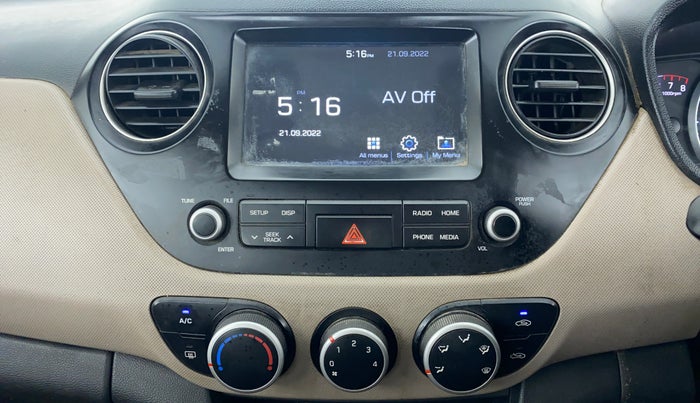 2017 Hyundai Grand i10 1.2 KAPPA SPORTZ (O), Petrol, Manual, 93,885 km, Air Conditioner