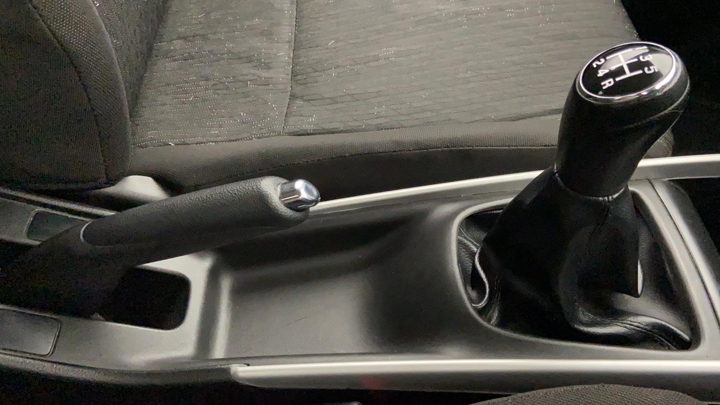 2016 Maruti Baleno DELTA 1.2 K12, Petrol, Manual, 34,198 km, Gear Lever