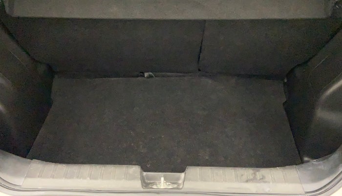 2016 Maruti Baleno DELTA 1.2 K12, Petrol, Manual, 34,198 km, Boot Inside View
