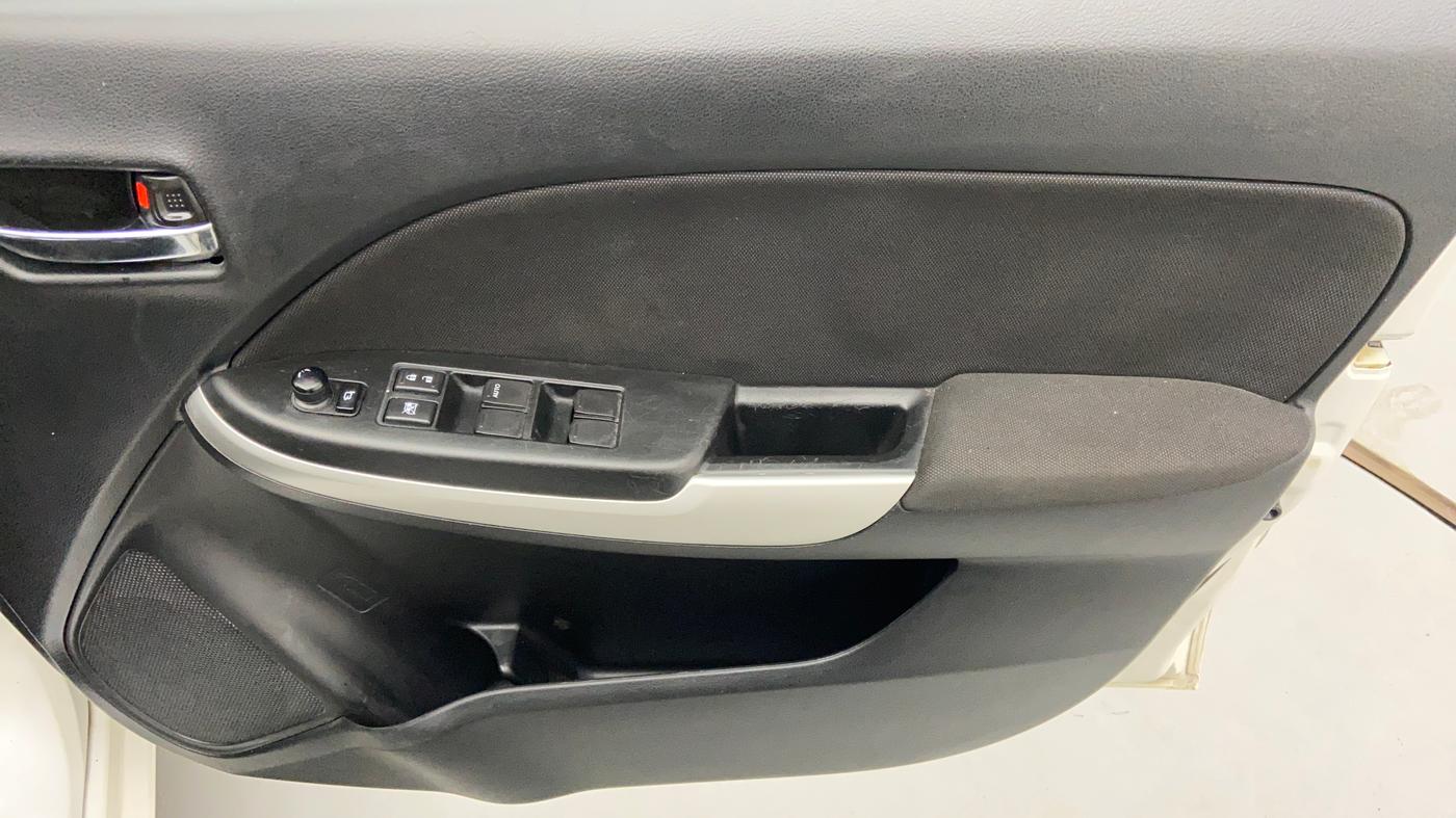 2016 Maruti Baleno DELTA 1.2 K12, Petrol, Manual, 34,198 km, Driver Side Door Panels Controls