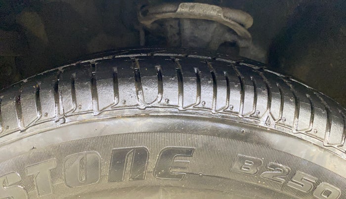 2013 Hyundai i10 SPORTZ 1.2 AT, Petrol, Automatic, 8,520 km, Left Front Tyre Tread