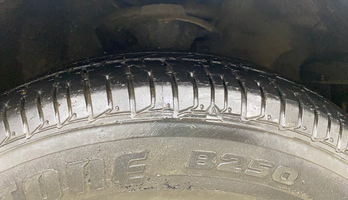 2013 Hyundai i10 SPORTZ 1.2 AT, Petrol, Automatic, 8,520 km, Right Front Tyre Tread