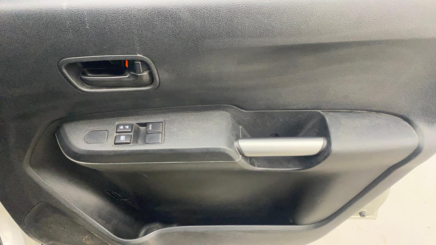 2020 Maruti IGNIS SIGMA 1.2, Petrol, Manual, 57,722 km, Driver Side Door Panels Control