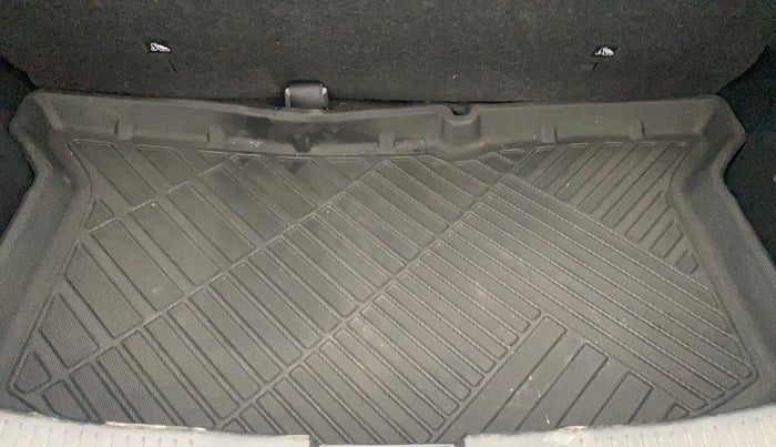 2020 Maruti IGNIS SIGMA 1.2, Petrol, Manual, 57,722 km, Boot Inside