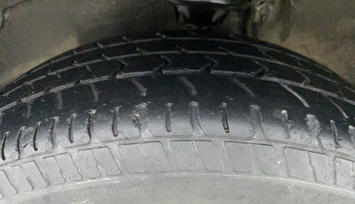 2016 Maruti Alto K10 VXI AMT P, Petrol, Automatic, 31,258 km, Left Front Tyre Tread